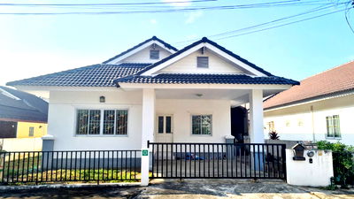 เช่าบ้านเดี่ยว การไฟฟ้าส่วนภูมิภาค สันทราย : ให้เช่าบ้านเดี่ยวชั้นเดียวในโครงการ  มี 2 ห้องนอน 2 ห้องน้ำ 1 ห้องครัว จอดรถได้ 1 คัน  