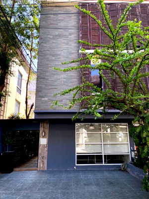 เช่าโฮมออฟฟิศ กรุงเทพมหานคร : ให้เช่า Home Office 3 ชั้น ย่าน Town In Town หลังมุม สวนต้นไม้ล้อมบ้าน