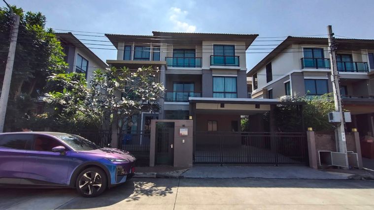 🔥 For Rent: 3-Storey Detached House – Passorn Songprapa, Don Mueang (Vibhavadi–Don Mueang)  