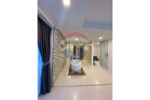 รูป [920121079-35] ให้เช่า | วิลล่าวิวทะเล 4 ห้องนอน ,เฉวง, เกาะสมุย - รูปที่ 29/46