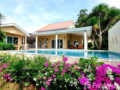 Houses for rent Phuket : 4 Bedroom Villa for rent in Wichit, Phuket  5935013