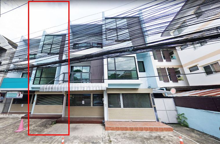 ให้เช่าอาคารพาณิชย์สามชั้น 3 ห้องนอน 3 ห้องน้ำ 1 ห้องครัว 1 ที่จอดรถ