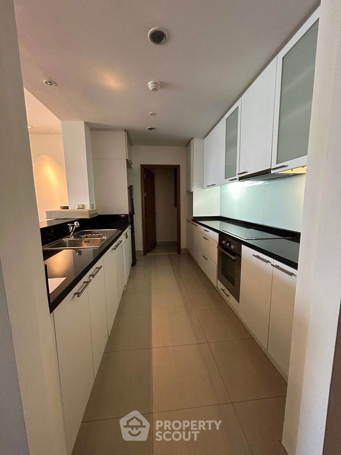 picture 2-BR Condo at Sky Villas Sathorn in Bang Khlo (ID 2572847) - 5/8