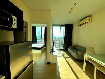 เช่าคอนโด เมเจอร์ ฮอลลีวูด รามคำแหง : 🔥ด่วน ห้องไปไวมากกก Code: 26KJ376  ให้เช่า Chewathai Ramkamhaeng ✅ Add Line @kjcondo (มี@ข้างหน้าด้วยนะคะ)