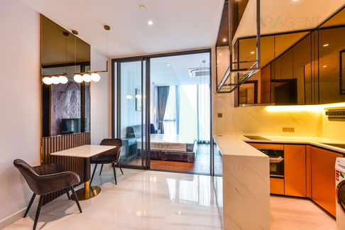 📌 ให้เช่าคอนโด ศุภาลัย ไอคอน สาทร อาคาร 1 ชั้น 23 1 ห้องนอน ขนาด 45 ตรม ใกล้ ใกล้ The Commons ศาลาแดง