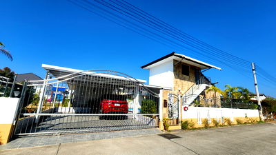 เช่าบ้านเดี่ยว เชียงใหม่ : ให้เช่าบ้าน Pool Villa  2 ชั้น   3 ห้องนอน 3 ห้องน้ำ 1  ห้องครัว  2  ที่จอดรถ