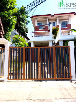Townhouses for rent Yan Nawa : Townhome for rent, Soi Yen Akat 2 (SPSAD3758)