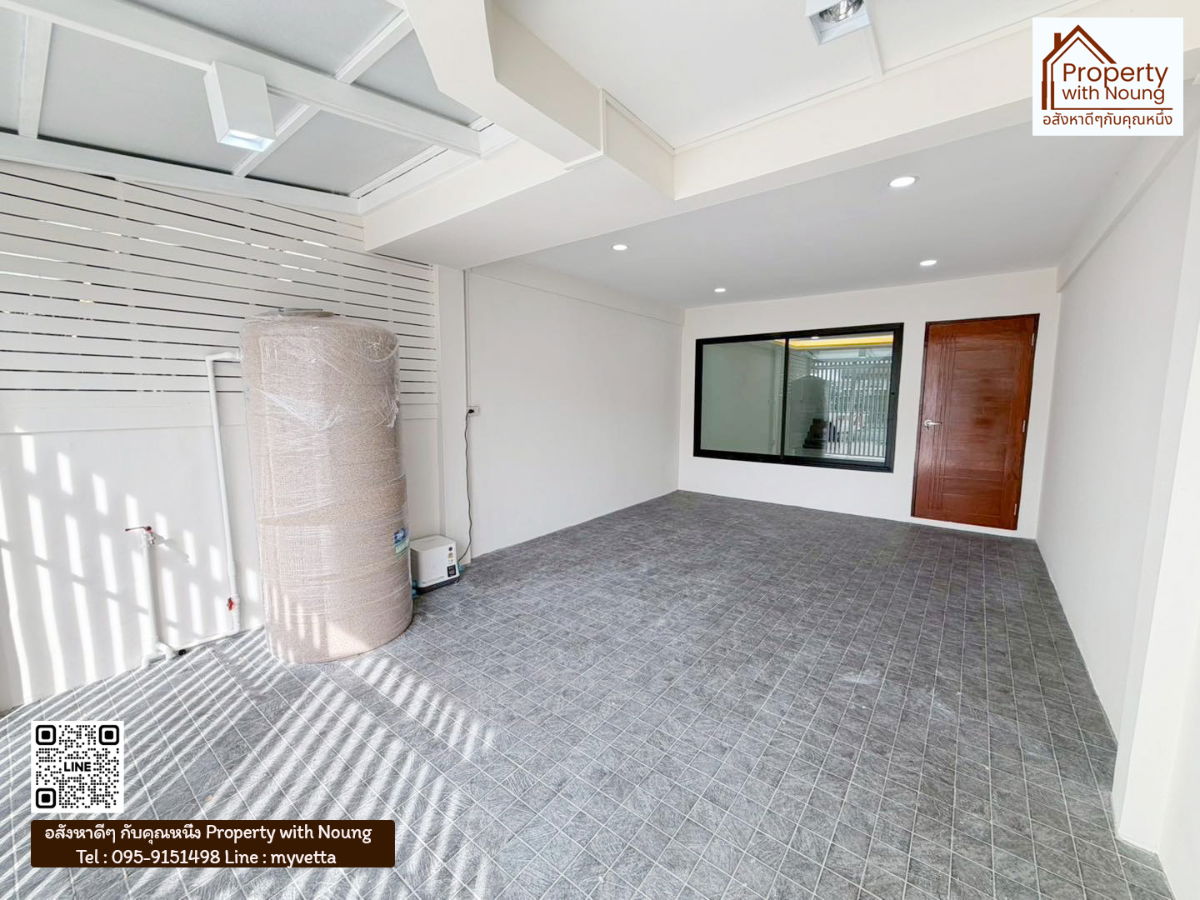 รูป ทาวน์เฮาส์ 2 ชั้น ซอยเสนานิคม1 ถนนเสนานิคม1 ซ.38 ลาดปลาเค้า รีโนเวทใหม่พร้อมอยู่ แถมฟรี แอร์ 2 เครื่อง ปั๊มน้ำ - รูปที่ 5/29