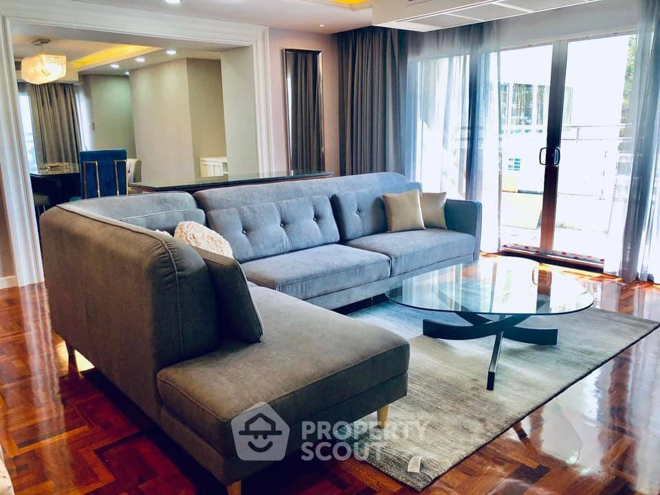 picture 3-BR Condo at Regent On The Park 3 Condominium near MRT Phetchaburi (ID 1225754) - 7/12