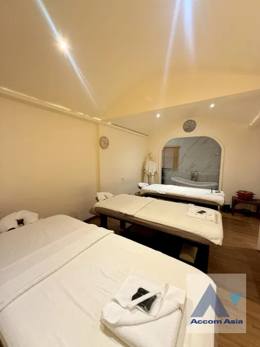 picture 🔼🔽 AccomA 📩 3 BR Townhouse in Khlong Tan Nuea (AA26641) - 17/20