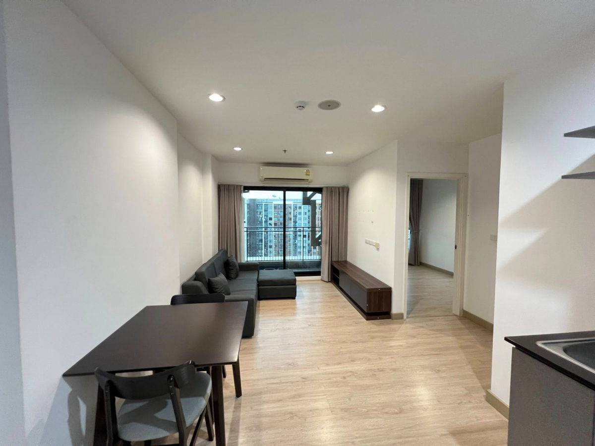 picture For rent 2 Bedroom Thana Astoria pinkroa - 1/11