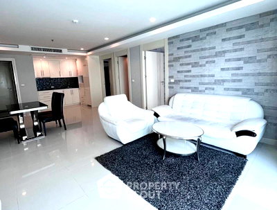 ขายคอนโด : คอนโด 2-ห้องนอน ที่ โคซี่ บีช วิว ใกล้ ถนนพระตำหนัก พัทยา (ID 2213631)