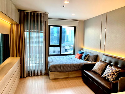 Condos for rent : For Rent  🏢✨ Life Ladprao Near BTS Ha Yaek Lat Phrao Interested, add Line @255ghzjq. Add @ too. ꔛ