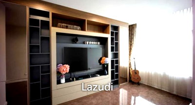 Condos for sale : Modern 100 sqm Condo at Chamchuri Square Residence Pathum Wan