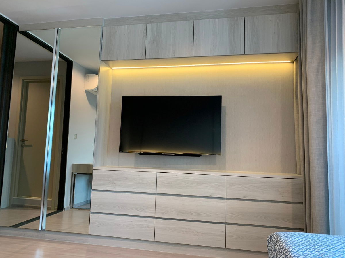 รูป รีบจองก่อนหลุด 🏢✨ Life Ladprao ห้องสตูดิโอ แต่งสวย เพียง 15,000 บาท สนใจแอดไลน์ @255ghzjq. มี@ด้วยน้าꔛ - รูปที่ 6/9