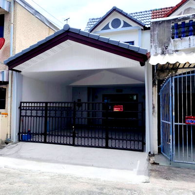 ขายทาวน์โฮม : ขายทาวน์เฮ้าส์ หมู่บ้าน ร่มทิพย์ (หลังริม) หทัยราษฎร์33 รีโนเวทเสร็จใหม่ ทำเลดี พร้อมอยู่ ราคาถูก