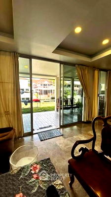 ขายคอนโด : คอนโด 3-ห้องนอน ที่ จอมเทียน ยอร์ช คลับ วัน ใกล้ เมืองพัทยา (ID 2576402)