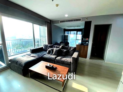 Condos for sale : 66 sqm modern 2 bed condo at Life Ratchadapisek Huai Khwang Bangkok