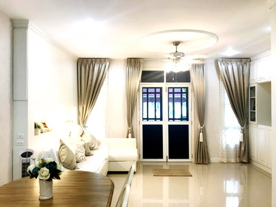 เช่าทาวน์โฮม วิทยาลัยเซาธ์อีสท์บางกอก : 💗❤️🧡 HBC0002-04 ทาวน์โฮมหรู 3 ชั้น ลีออง สุขุมวิท 62𓂃🖊LINE: @theagentpro 🧡❤️💗 