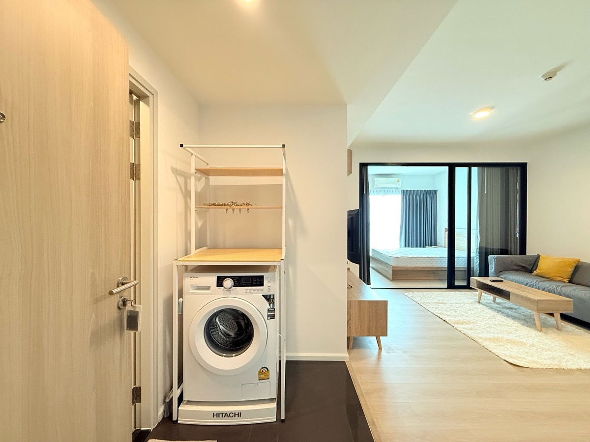 picture A Space Mega for sale, located next to Mega Bangna. - 5/13