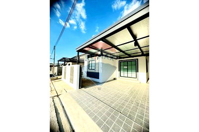 Houses for sale Chonburi : [920471017-435] Selling the last 3-bedroom detached house at Rattanagorn 18.