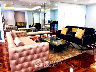 Condos for sale Sukumvit 39 : 3-BR Condo at Regent On The Park 3 Condominium near MRT Phetchaburi (ID 1225754)