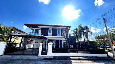 เช่าบ้านเดี่ยว เชียงใหม่ : บ้านเช่าระดับพรีเมียม Serene Lake สีวลี | วิวเลคสวย เฟอร์ครบ ใกล้เมือง