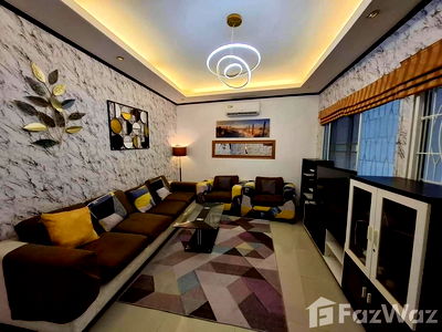 Townhouses for rent Chonburi : 4 Bedroom Townhouse for rent in Nong Prue, Chon Buri  1794272