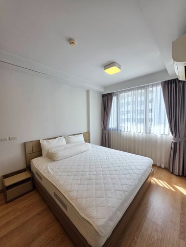 ให้เช่าคอนโด JRY Rama 9 (เจ อาร์ วาย พระราม 9 ) For Rent พร้อมเข้าอยู่  