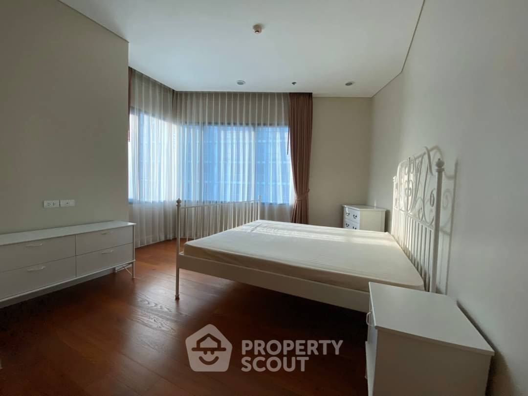 picture 2-BR Condo at Bright Sukhumvit 24 Condominium near BTS Phrom Phong (ID 2575139) - 4/9