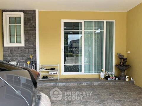 4-BR Townhouse in Nong Khang Phlu (ID 1795674)