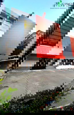 Shophouses for rent Bhakasa Industrial : Commercial Building for Rent – Prime Location Near BTS (SPSSR29)