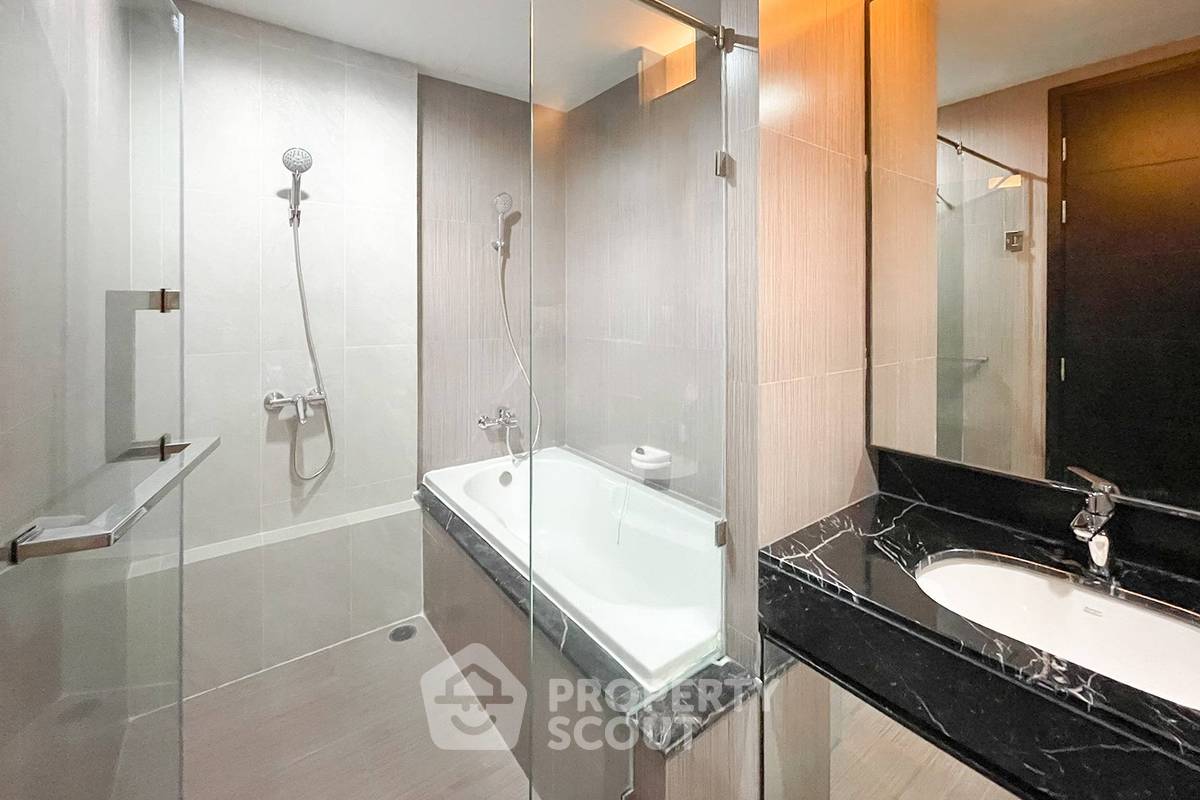 picture 2-BR Condo at Villa Sikhara Condominium close to Phrom Phong (ID 2578730) - 14/17