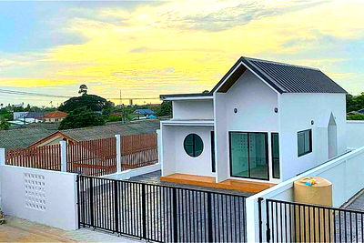 Houses for sale Bang Lamung Chonburi : [920471004-1134] Cute minimalist detached house, 3 Bedrooms in The Prosper House