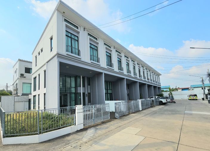 3-bed townhouse for sale, 160 sqm, 30.5 sq wah, Pruksa Ville Phaholyothin - Ramintra