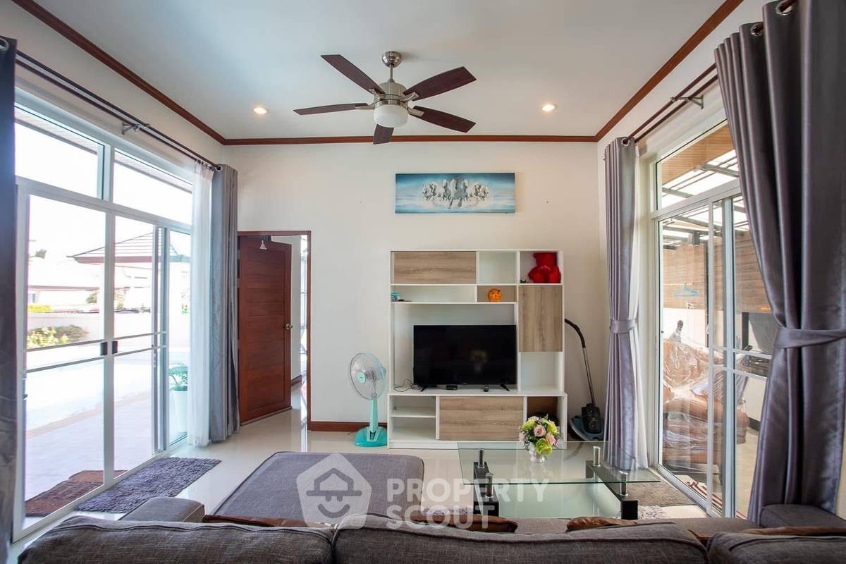 picture 3-BR Condo at Beach 7 Condominium close to Jomtien Beach (ID 2578780) - 22/34