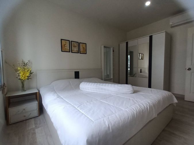 ห้องสวย เดินทางสะดวก  เป็นสัดส่วน  แมเนอร์ สนามบินนำ้