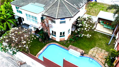 Houses for sale : Luxury Detached House at Tararom Ramkhamhaeng 150 Private Zone | 4 Bedrooms | 400 Sq.m. | Sale Price 23.8 Million THB