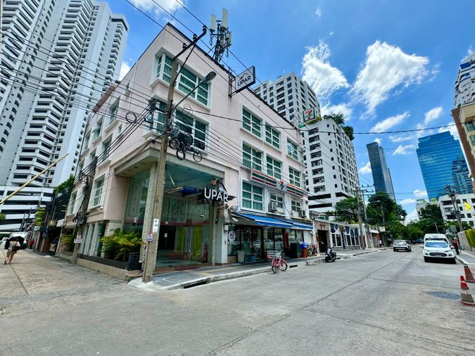 โรงแรมให้เช่า (UPAR Hotel) ถนนสุขุมวิท 11 ❗