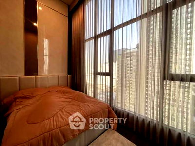 Condos for sale Din Daeng Road : 2-BR Condo at Knights Bridge Space Rama 9 near MRT Phra Ram 9 (ID 2578648)