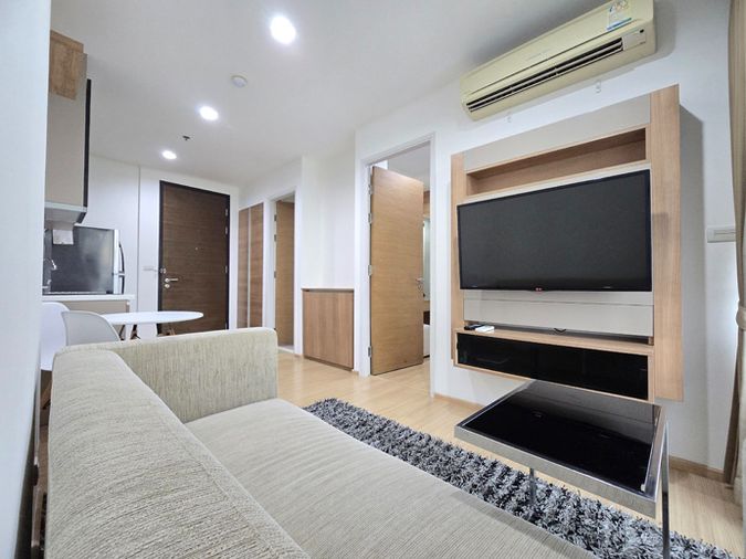 🔔New🔔 ให้เช่าถูก ห้องใหม่มาก ตำแหน่งห้องดีไม่ได้ยินเสียงจากถนน ที่ Rhythm Sukhumvit 50