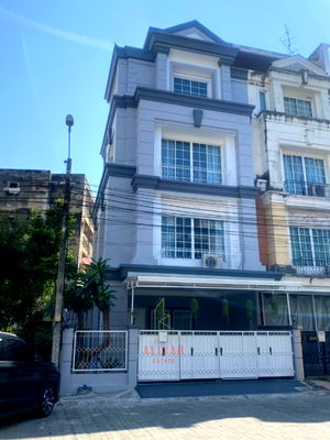ทาวน์โฮมให้เช่า : RH015126 ให้เช่า ทาวน์โฮม 4 ชั้น หลังมุม 4 ห้องนอน at Plus Park Avenue Lasalle - Srinagarindra ใกล้ BTS แบริ่ง และ MRTศรีลาซาล