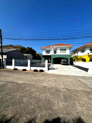 เช่าบ้านเดี่ยว เขตหนองจอก : U1393 ให้เช่าบ้านเดี่ยว 2 ชั้น หมู่บ้านภัสสร 13  มีนบุรี หนองจอก ถ.สุวินทวงศ์ บ้านพร้อมเฟอร์ ทำเลดีเดินทางสะดวกเข้าออกได้หลายทาง