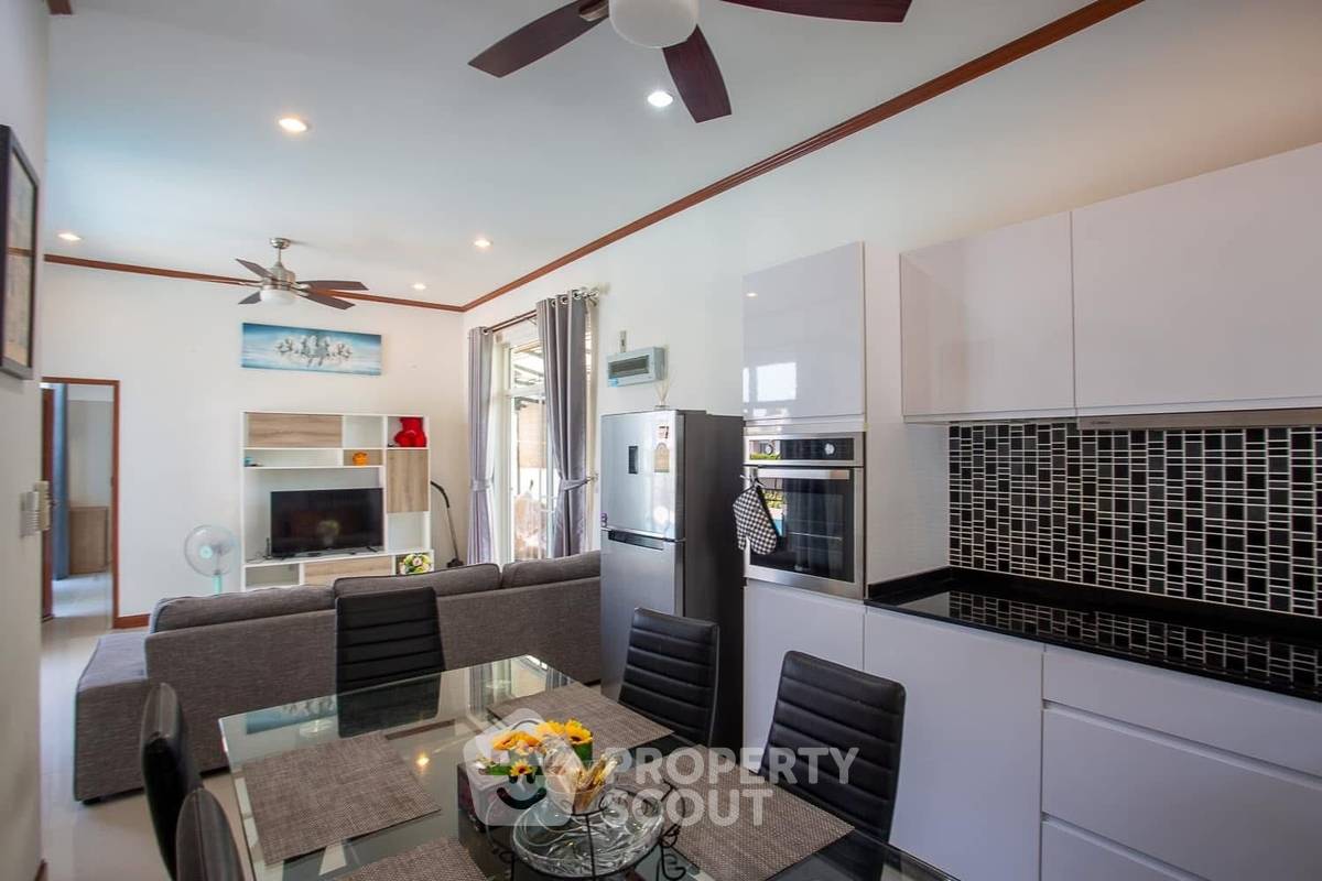 picture 3-BR Condo at Beach 7 Condominium close to Jomtien Beach (ID 2578779) - 16/34