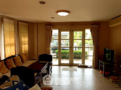 Houses for sale Phra Pra Daeng Samut Prakarn : 3-BR House in Bang Khru (ID 1510419)