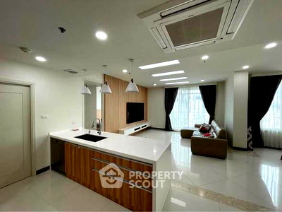 คอนโดให้เช่า : คอนโด 3-ห้องนอน ที่ ดิ เอ็มไพร์ เพลส ใกล้ BTS เซนต์หลุยส์ (ID 2579987)
