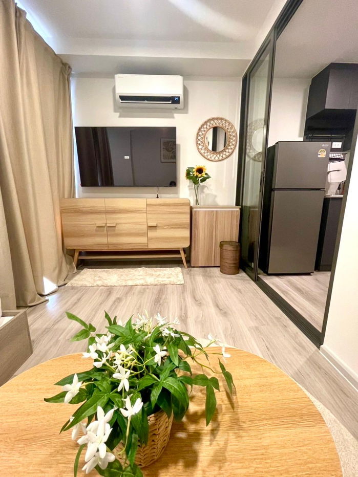 picture Quintara Mhy'gen Ratchada Huaikhwang, a condo near Huai Khwang MRT , studio room for rent, 13.5k baht - 8/15