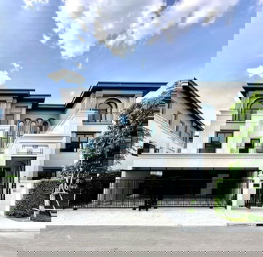 ขายบ้านเดี่ยวหรู 3 ชั้น Cinq Royal กรุงเทพกรีฑา | 5 ห้องนอน | พื้นที่ใช้สอย 705 ตร.ม.