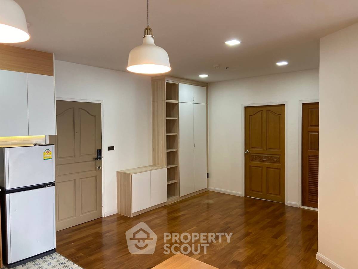 picture 2-BR Condo at Pathumwan Resort near BTS Phaya Thai (ID 2578442) - 8/9