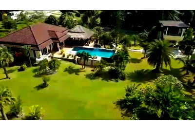 Houses for sale Ko Samui Surat Thani : [920121030-219] Beautiful 5 Beds Pool Villa With A Large Garden in Khanom